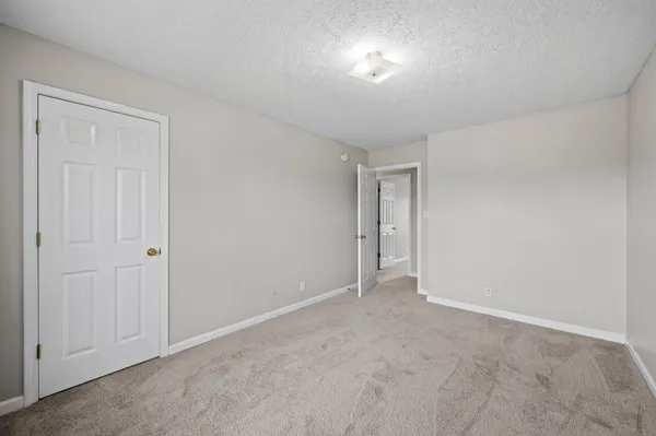 $1,295 | 202 Jenna Avenue, Oak Grove, KY 42262