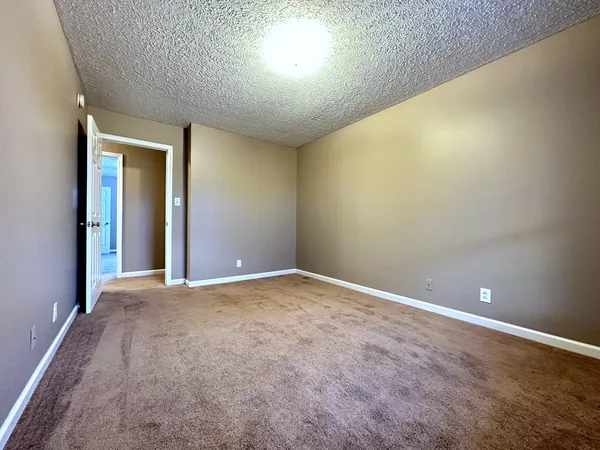 $1,295 | 202 Jenna Avenue, Oak Grove, KY 42262