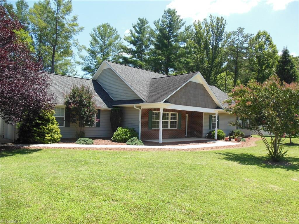 894 Carson Road Pilot Mountain, NC 27041 - Photo 1 of 30 Gallery Image 1