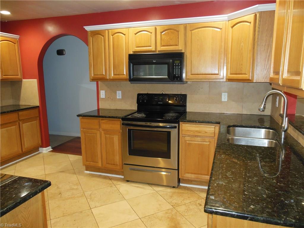 894 Carson Road Pilot Mountain, NC 27041 - Photo 15 of 30 Gallery Image 15