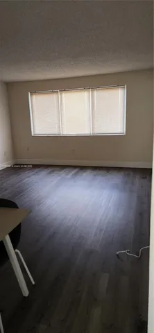 $1,600 | 7000 Northwest 186th Street, Unit 4324, Hialeah, FL 33015