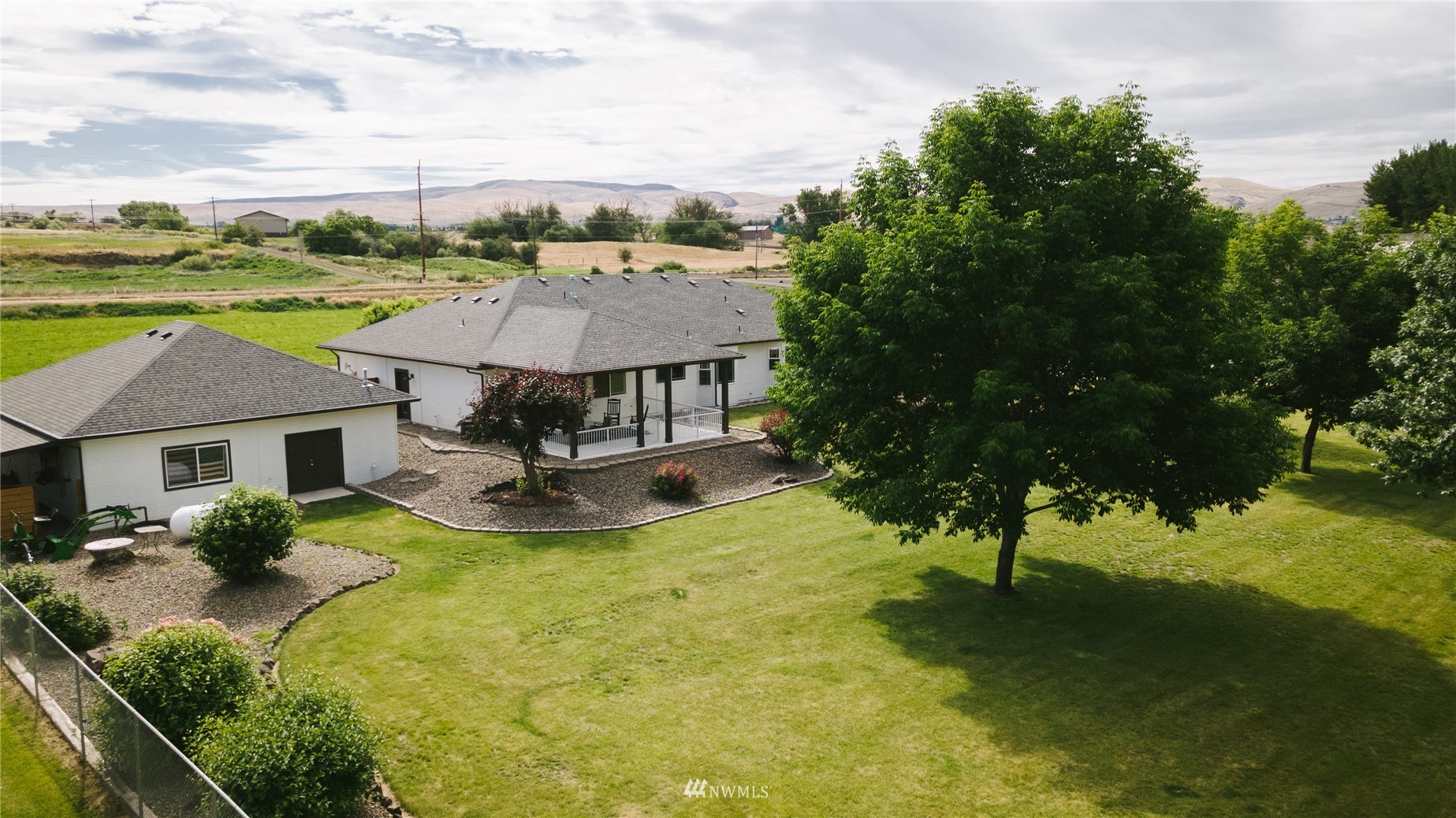 250 Rivers Edge Lane Yakima, WA 98901 - Photo 27 of 40 a view of a house with pool and a yard