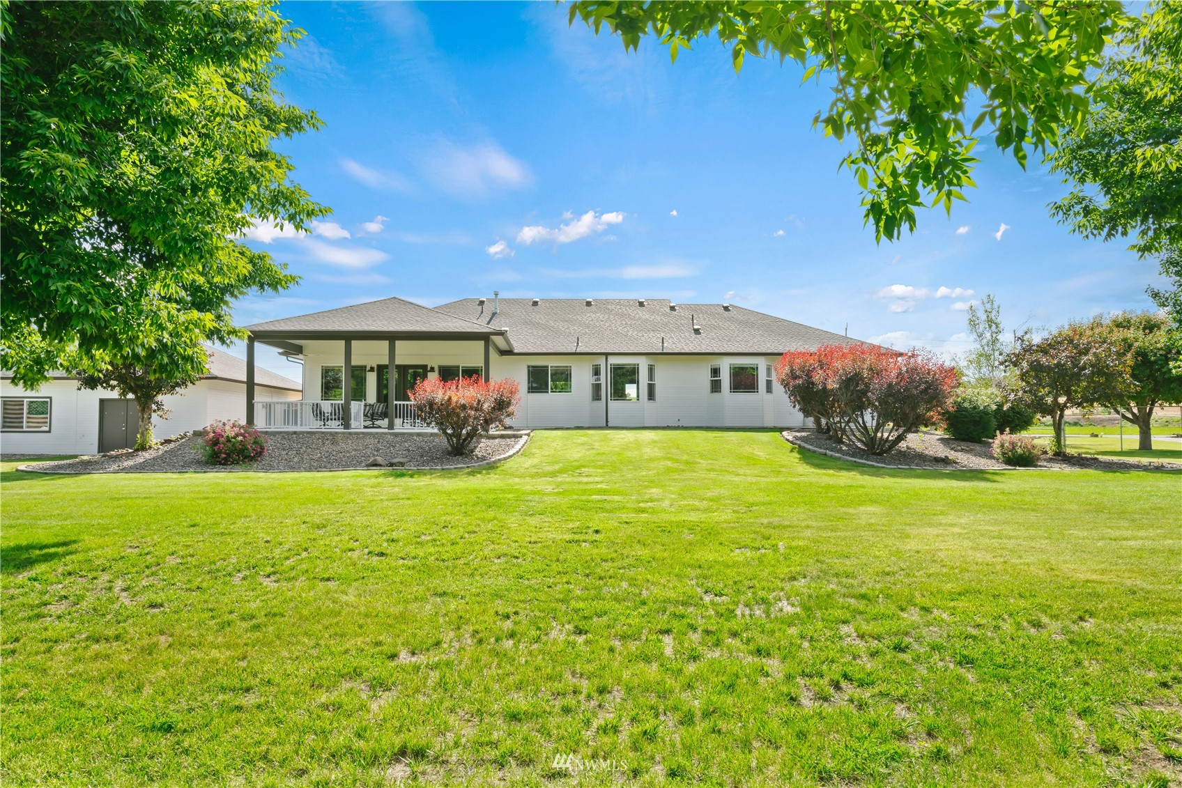 250 Rivers Edge Lane Yakima, WA 98901 - Photo 31 of 40 a front view of a house with a garden
