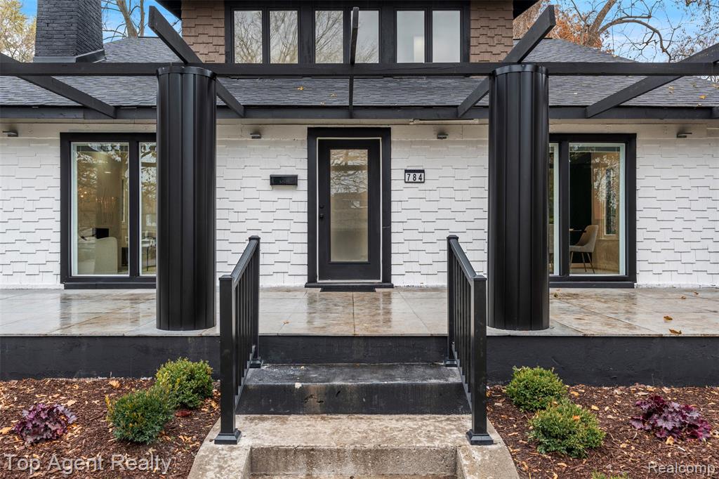 784 Barrington Road Grosse Pointe, MI 48230 - Photo 4 of 55