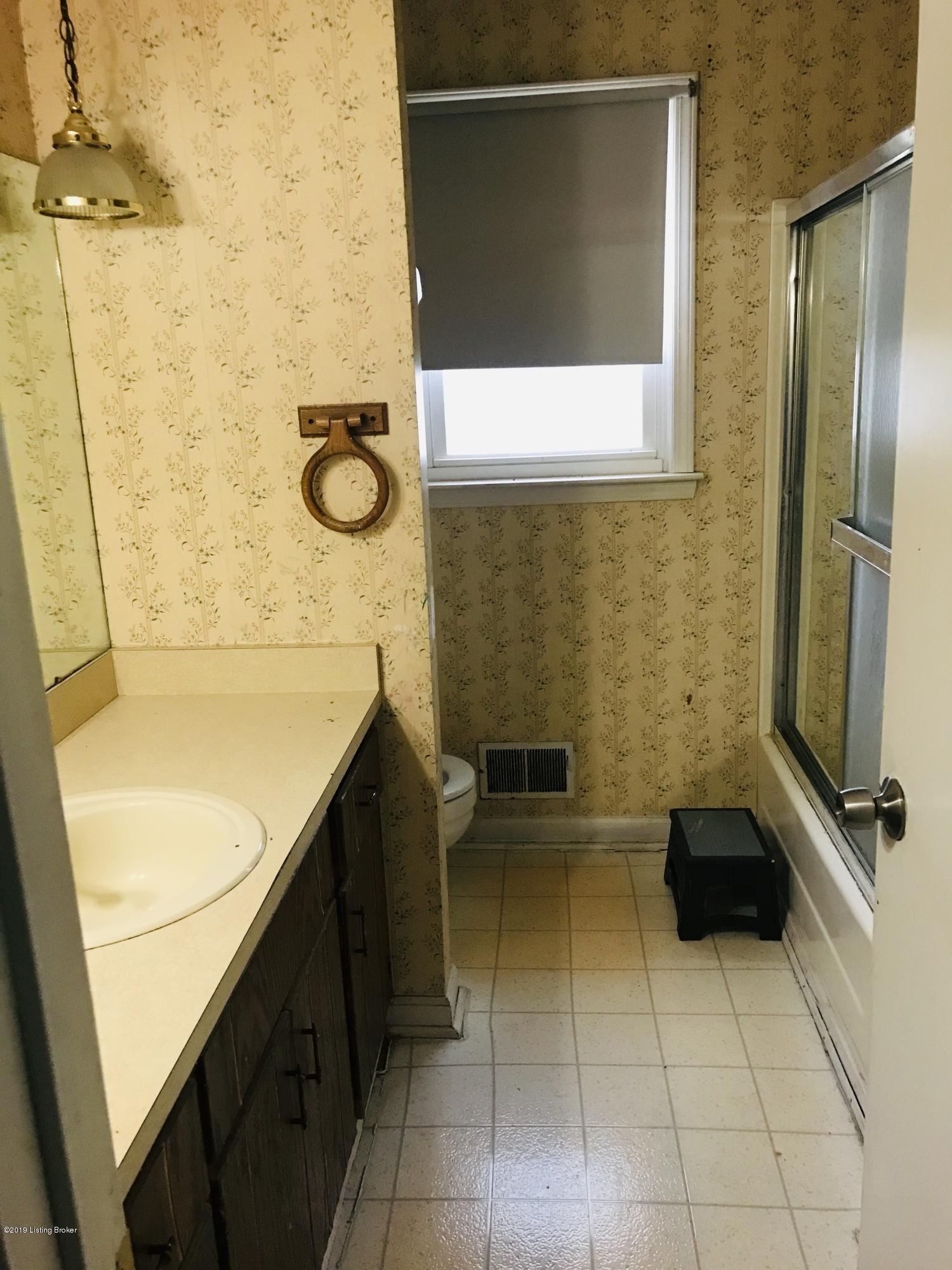 4600 Sandhill Road Louisville, KY 40219 - Photo 17 of 17 ECD830AD-0E41-4B2E-A2D9-DC4036F95BCE