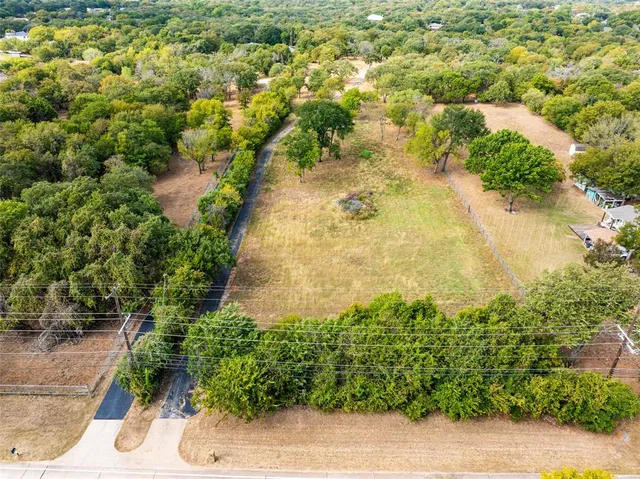 a sign that is on the side of a building