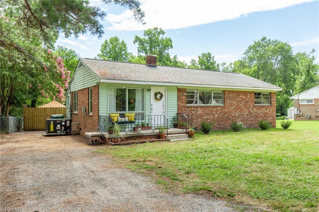 1616 Larkin Street High Point, NC 27262 - Photo 2 of 27 Gallery Image 2