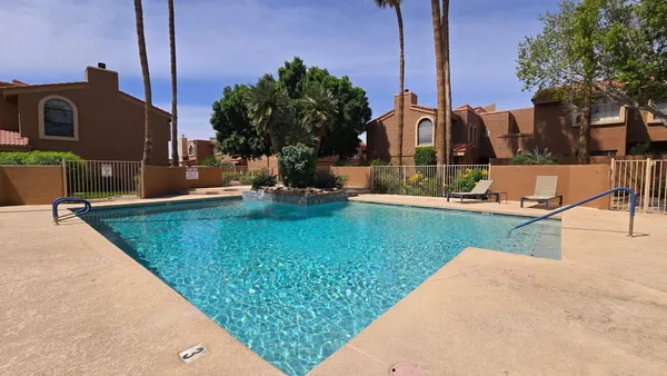 $2,500 | 5640 East Bell Road, Unit 1038, Scottsdale, AZ 85254