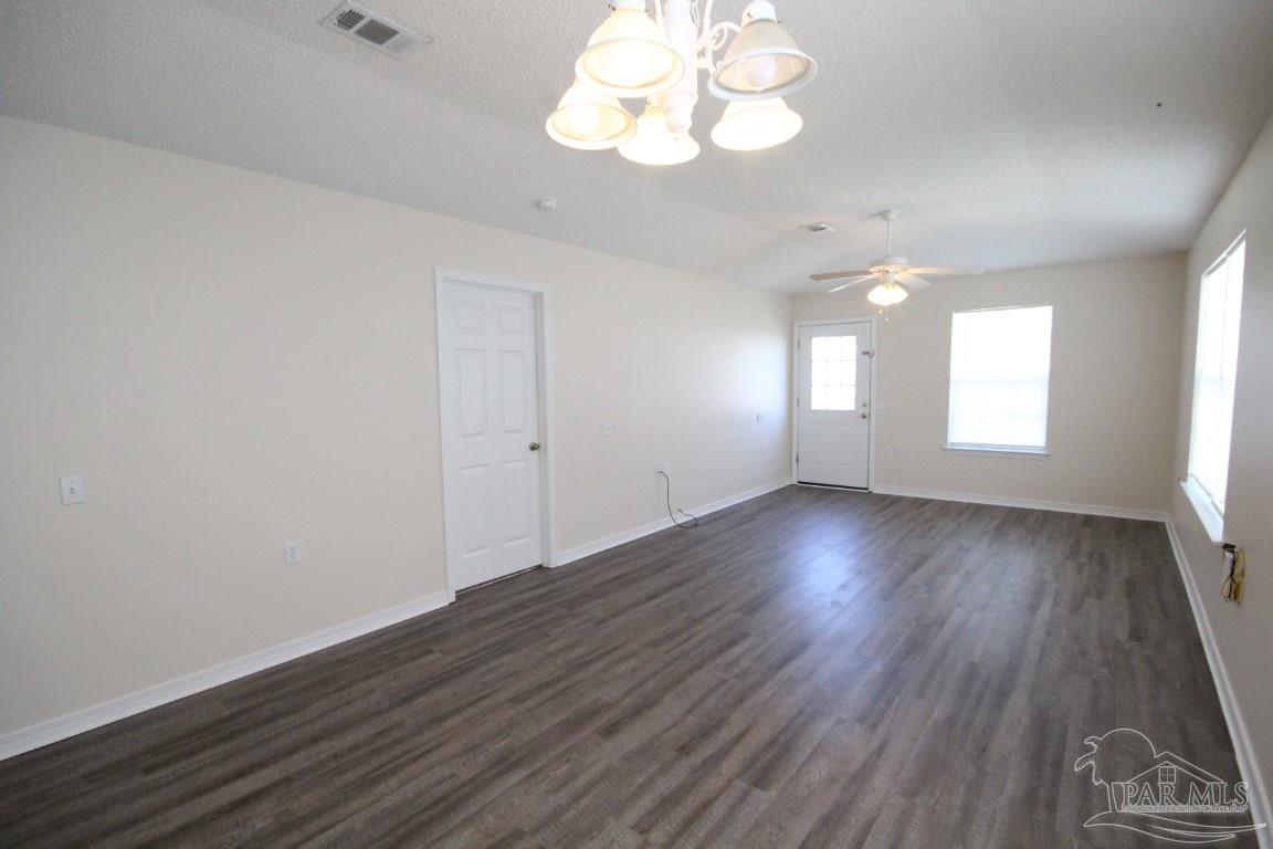 3092 Flintlock Drive Pensacola, FL 32526 - Photo 2 of 18
