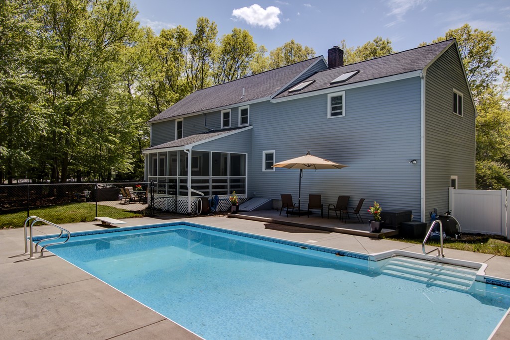 22 Cedar Farms Road Medway, MA 02053 - Photo 3 of 30 Gallery Image 3