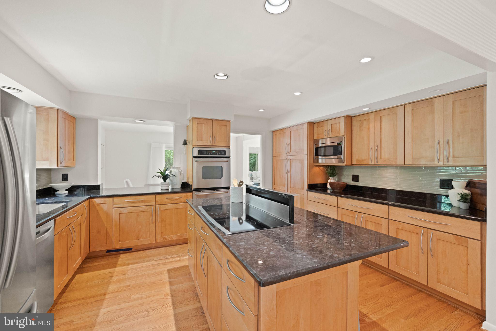 1925 Upper Lake Drive Reston, VA 20191 - Photo 24 of 88 Gallery Image 24
