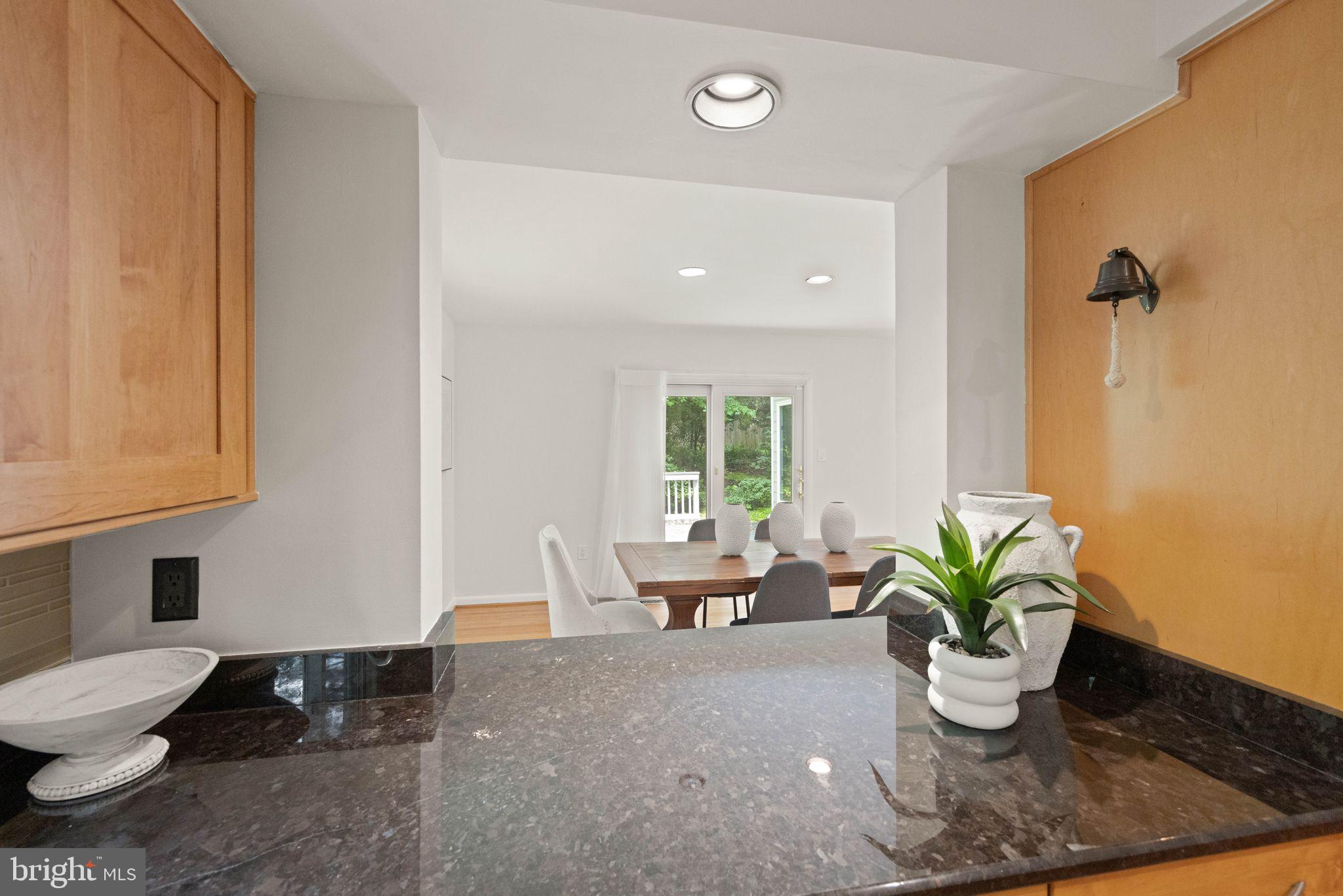 1925 Upper Lake Drive Reston, VA 20191 - Photo 26 of 88 Kitchen with pass through great for entertaining