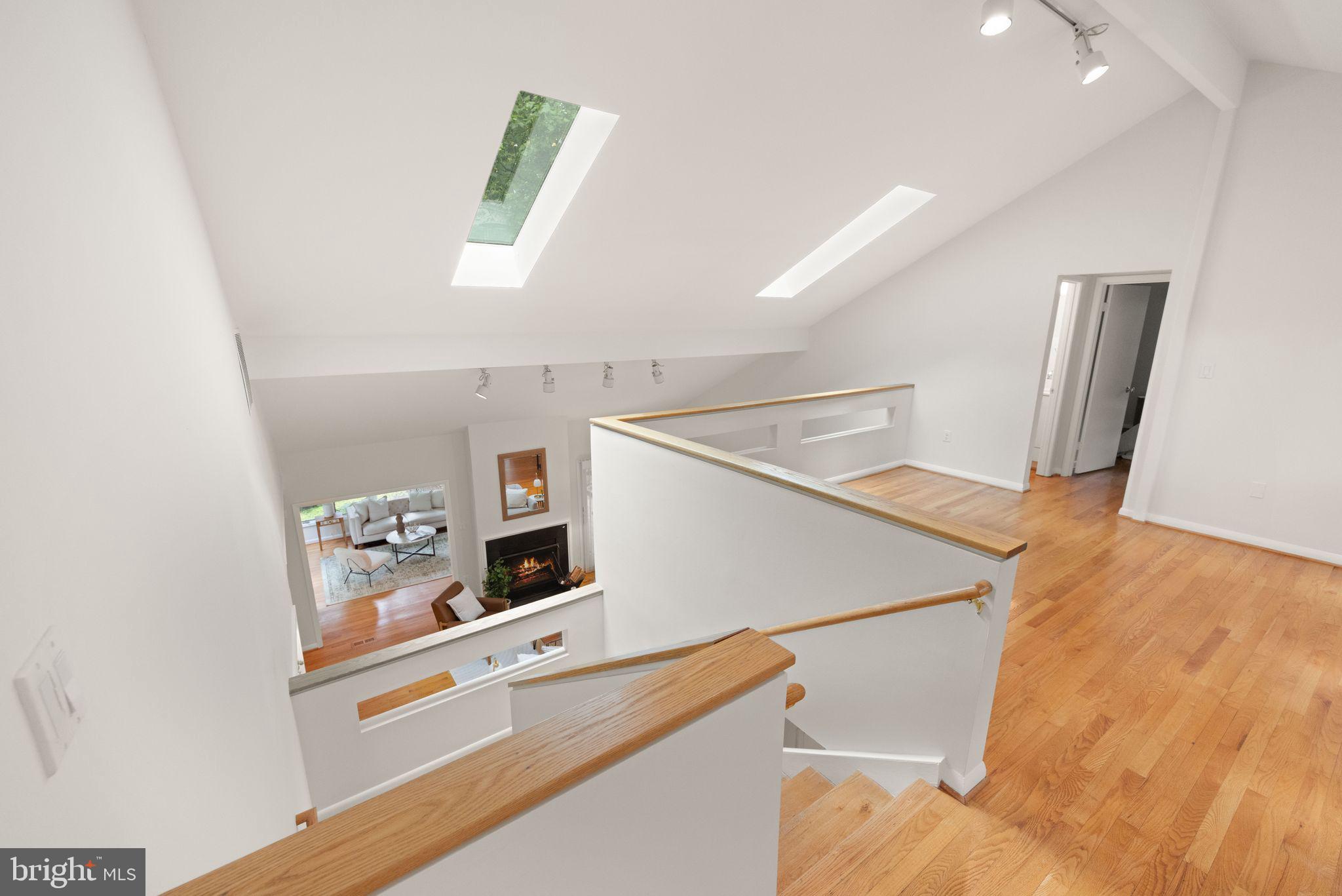 1925 Upper Lake Drive Reston, VA 20191 - Photo 41 of 88 Gallery Image 41