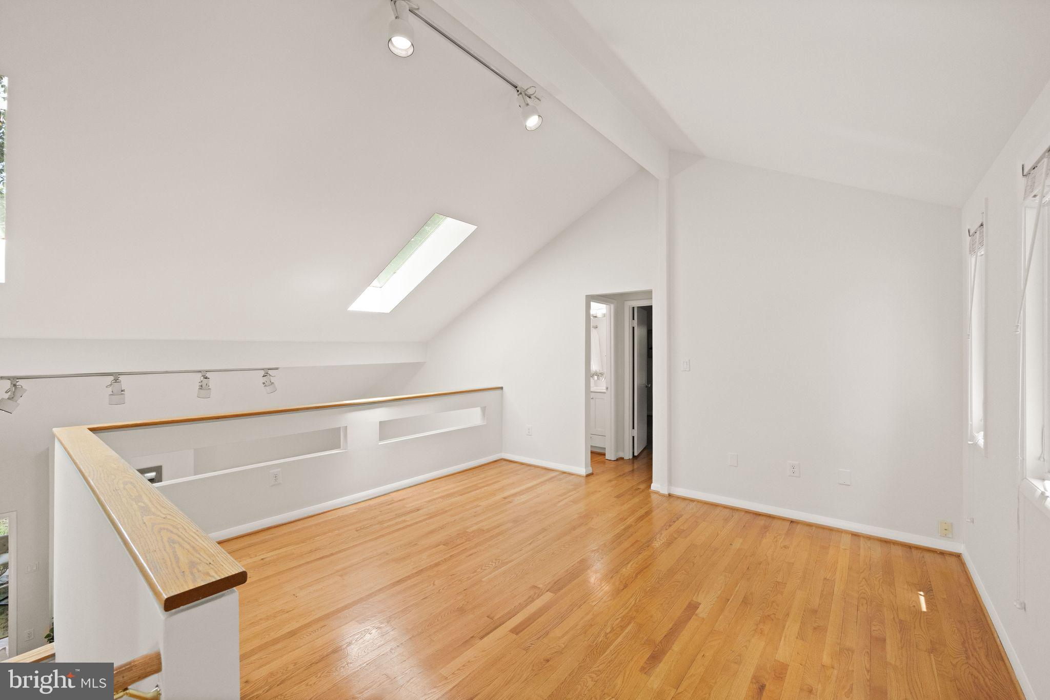 1925 Upper Lake Drive Reston, VA 20191 - Photo 44 of 88 Gallery Image 44
