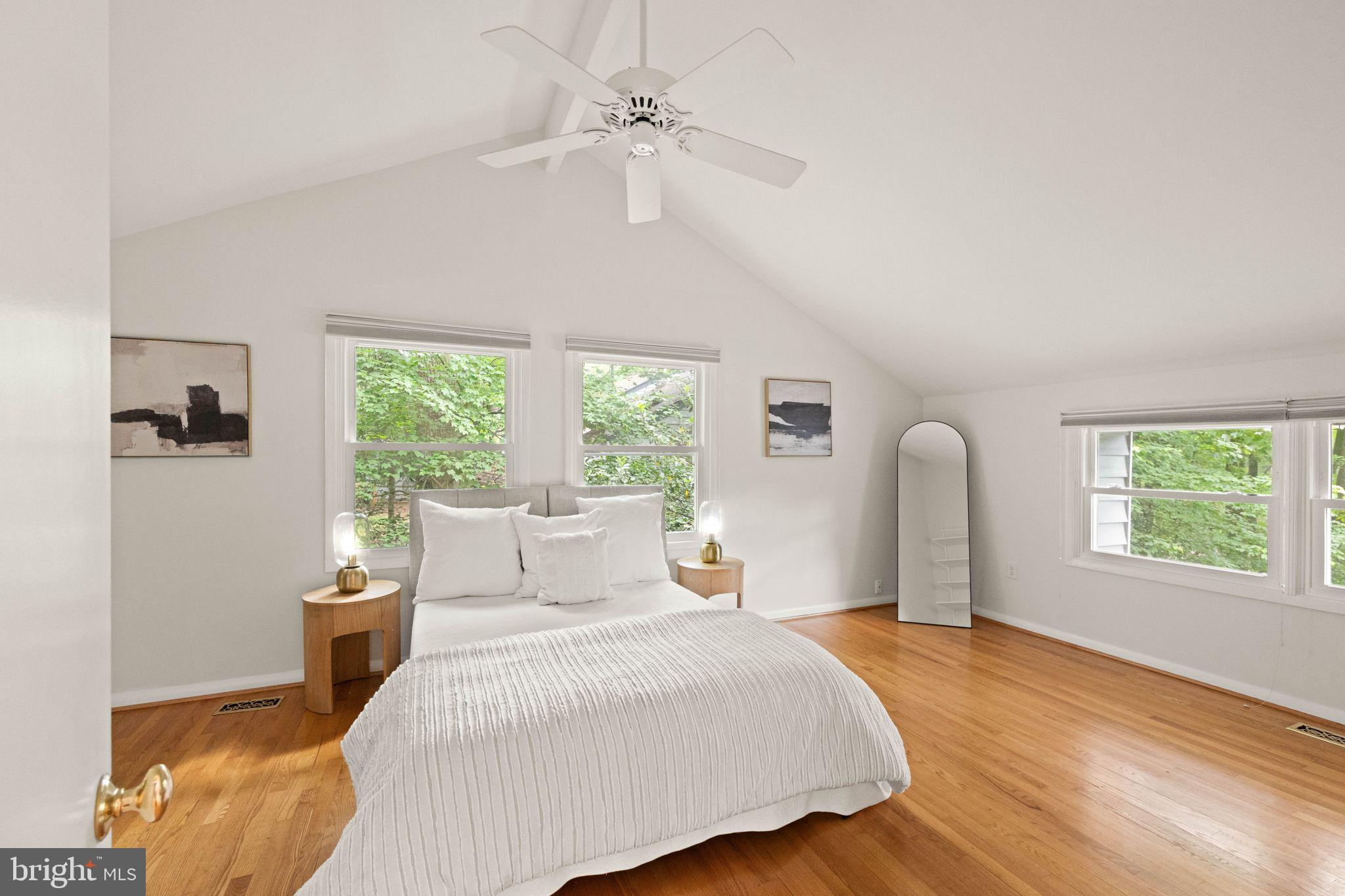 1925 Upper Lake Drive Reston, VA 20191 - Photo 45 of 88 Upper Level Guest room with cathedral ceilings