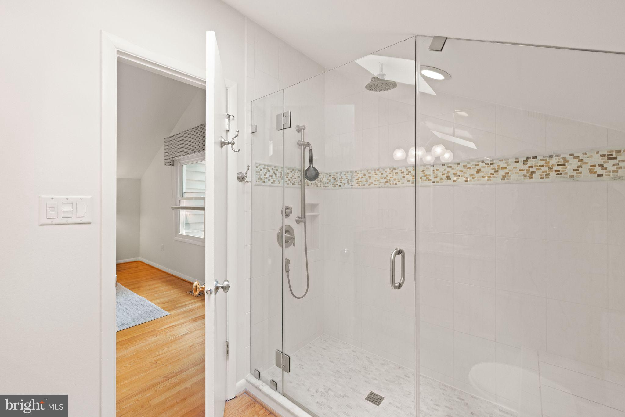 1925 Upper Lake Drive Reston, VA 20191 - Photo 58 of 88 Glass enclosed shower