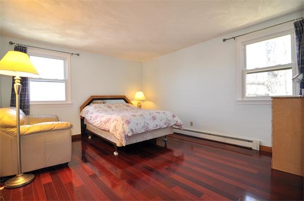 55 Parkview Road Reading, MA 01867 - Photo 6 of 11 Gallery Image 6