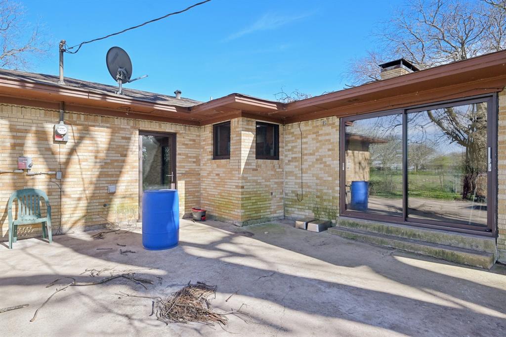 611 Ferris Road Lancaster, TX 75146 - Photo 15 of 16