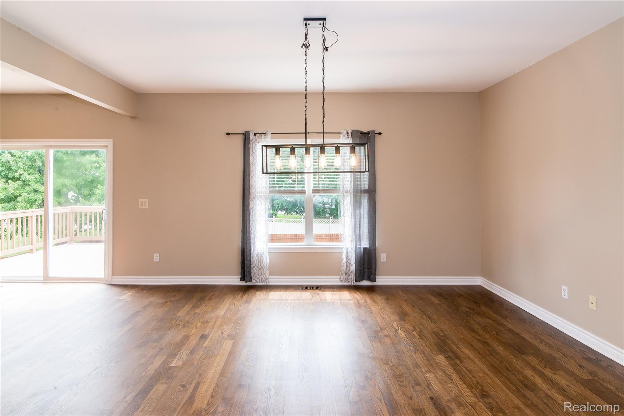 486 Sweet Briar Ridge Linden, MI 48451 - Photo 23 of 69 020_27.jpg