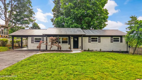 $425,000 | 3420 Burwood Road Northwest, Knoxville, TN 37921
