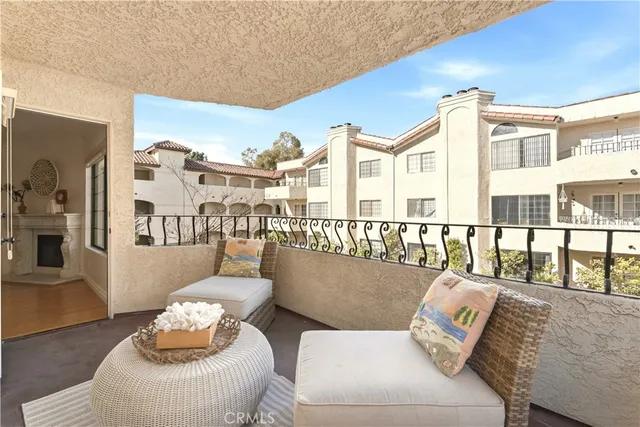 $529,000 | 27980 South Western Avenue, Unit 215, San Pedro, CA 90732