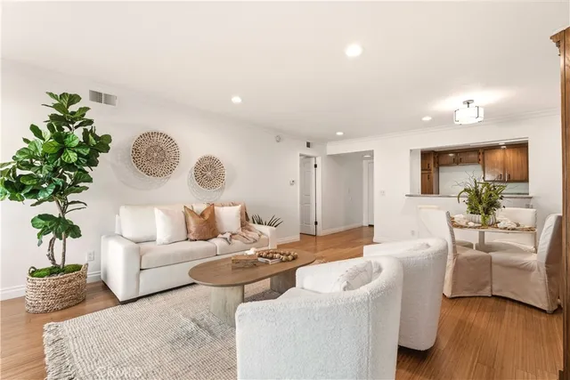 $529,000 | 27980 South Western Avenue, Unit 215, San Pedro, CA 90732