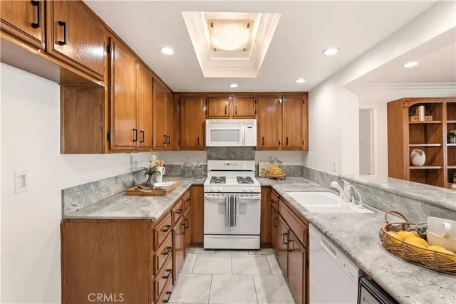 $529,000 | 27980 South Western Avenue, Unit 215, San Pedro, CA 90732