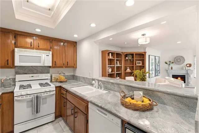 $529,000 | 27980 South Western Avenue, Unit 215, San Pedro, CA 90732