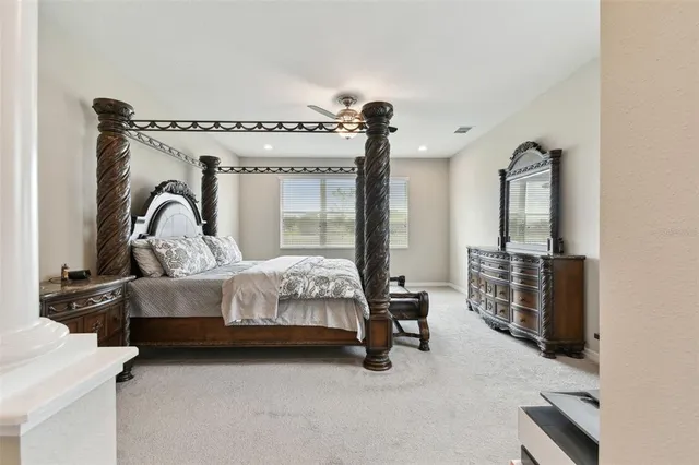 a en suite bathroom with a sink and a mirror