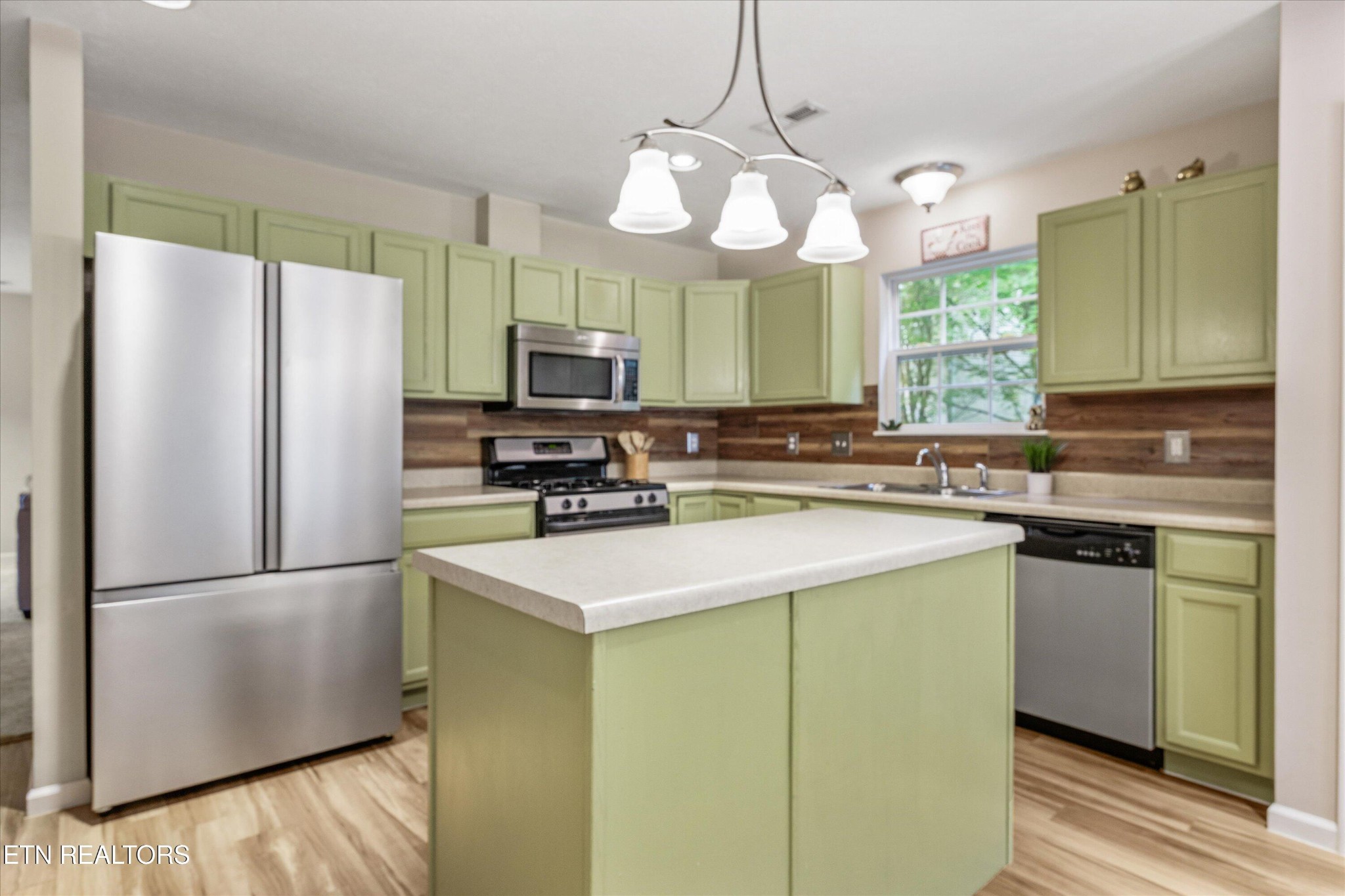 7204 Sunset Ridge Lane Knoxville, TN 37920 - Photo 11 of 38 Gallery Image 11