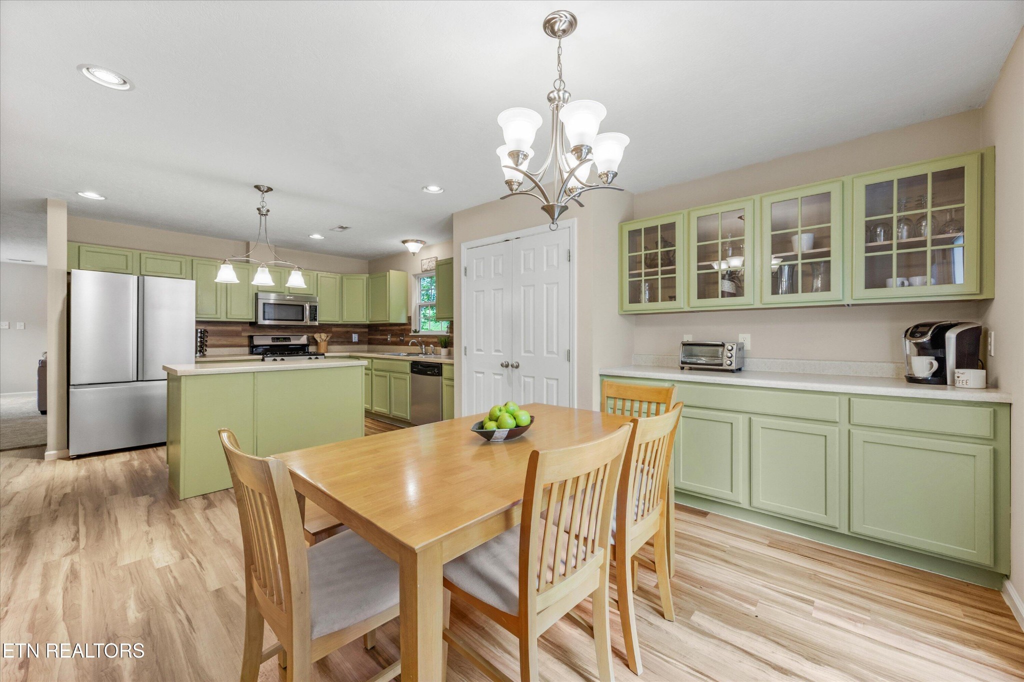 7204 Sunset Ridge Lane Knoxville, TN 37920 - Photo 16 of 38 Gallery Image 16