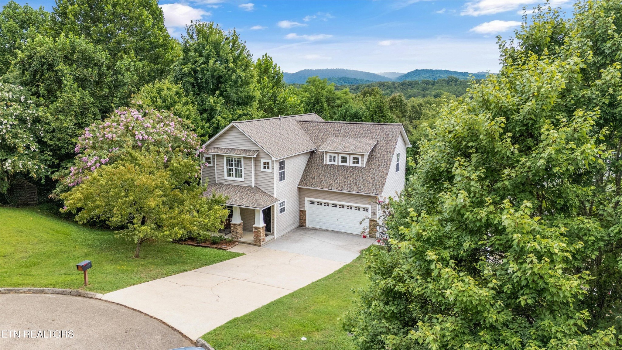 7204 Sunset Ridge Lane Knoxville, TN 37920 - Photo 2 of 38 Gallery Image 2