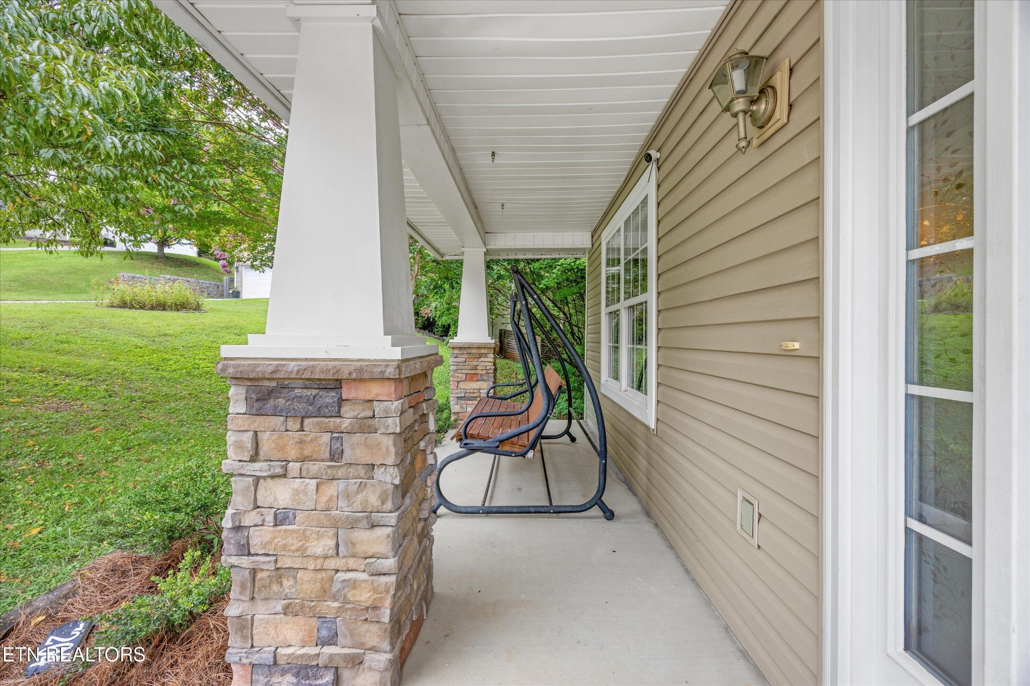 7204 Sunset Ridge Lane Knoxville, TN 37920 - Photo 3 of 38 Gallery Image 3