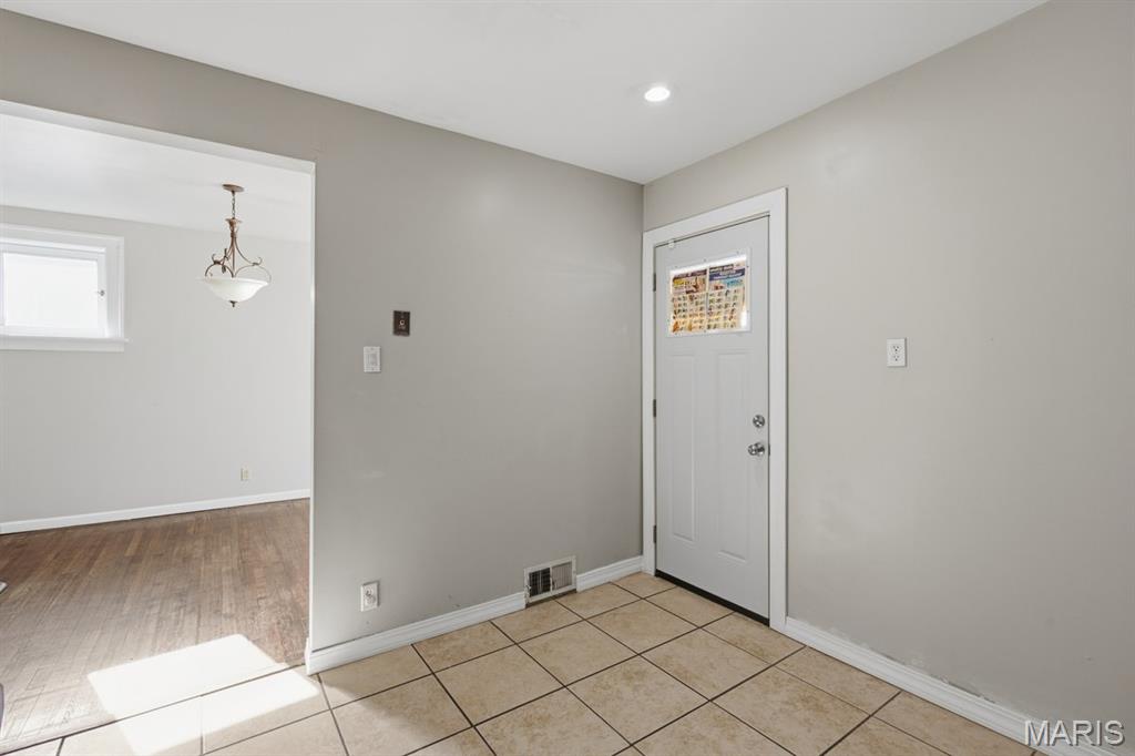 4707 Ray Avenue St. Louis, MO 63116 - Photo 11 of 32