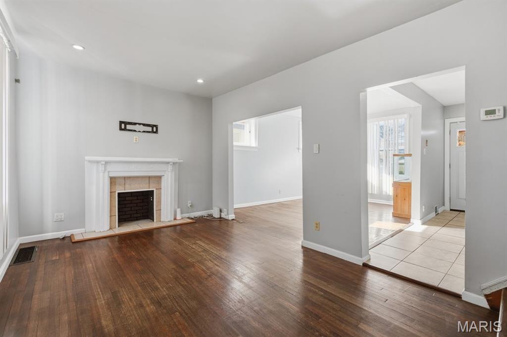 4707 Ray Avenue St. Louis, MO 63116 - Photo 2 of 32