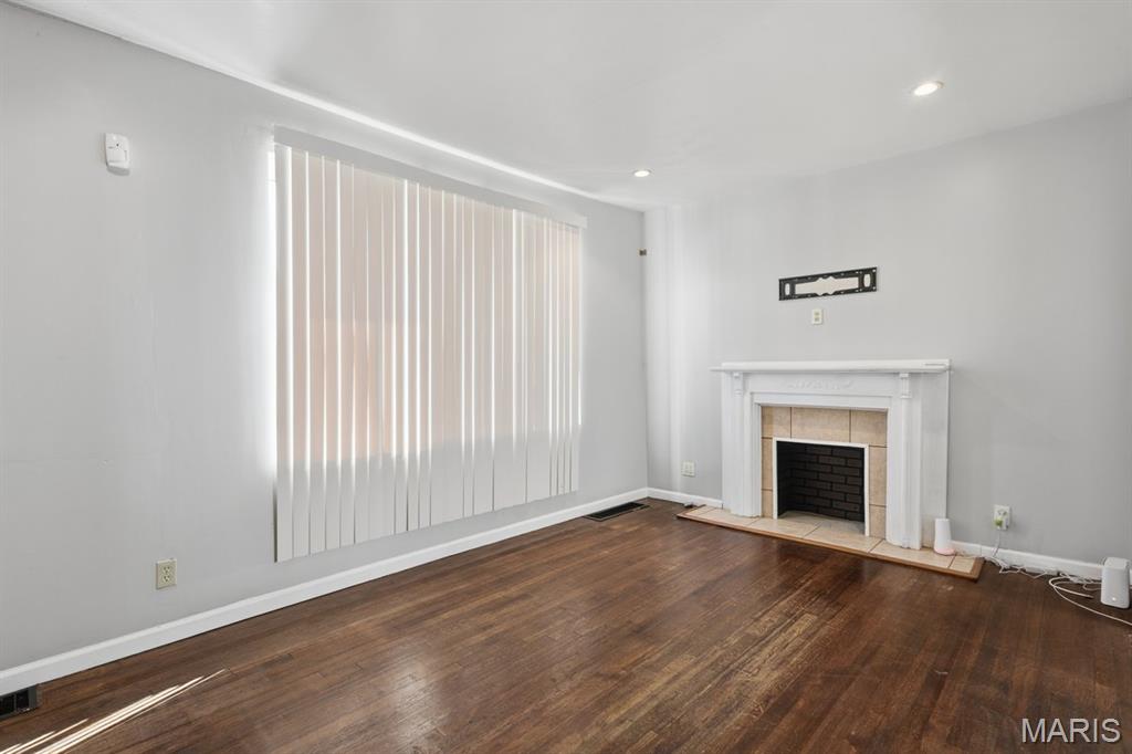 4707 Ray Avenue St. Louis, MO 63116 - Photo 3 of 32