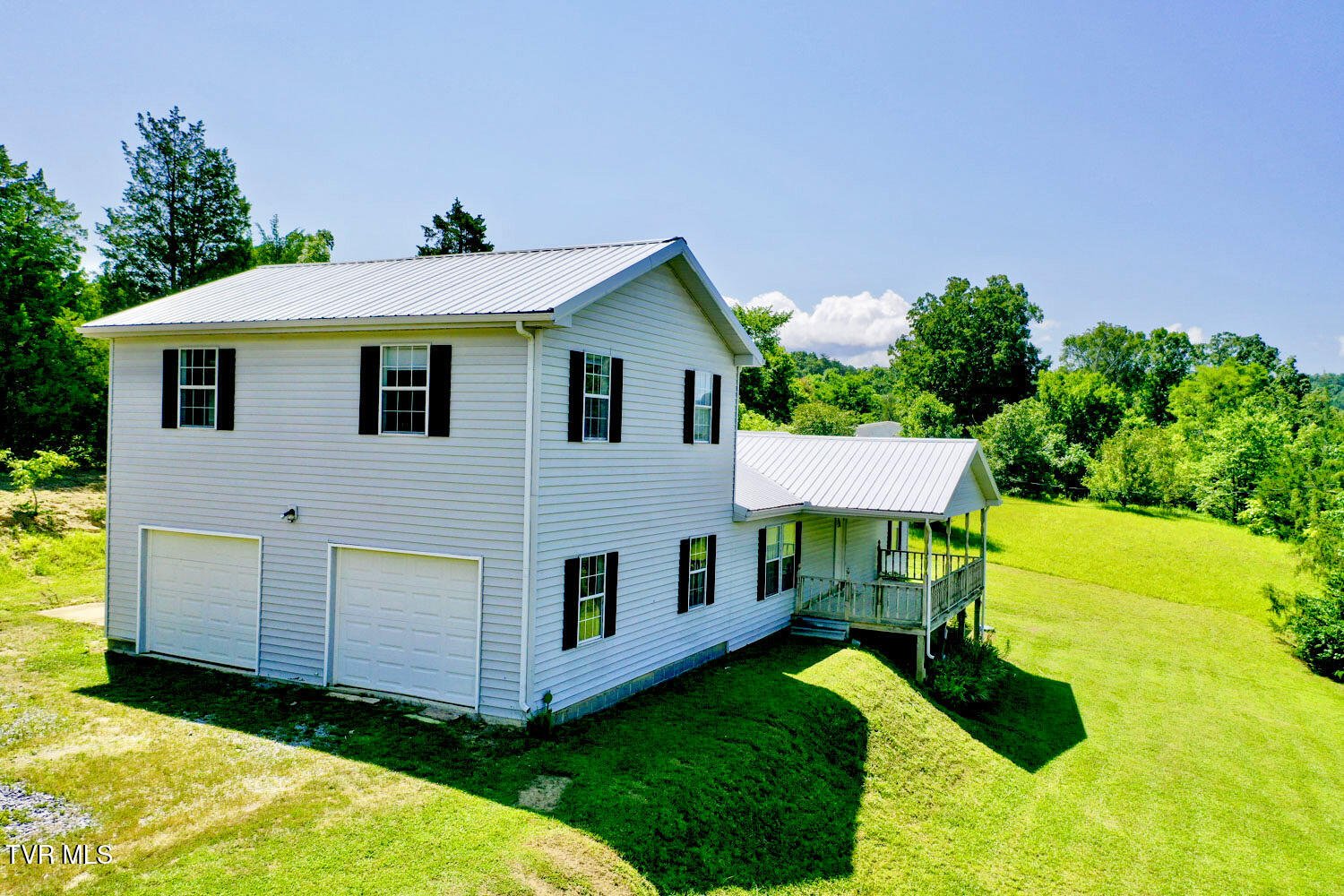 1642 Slover Springs Road Dandridge, TN 37725 - Photo 2 of 49 2
