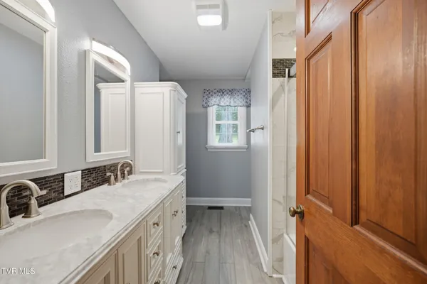 $429,999 | 64 Dye Drive, Lebanon, VA 24266
