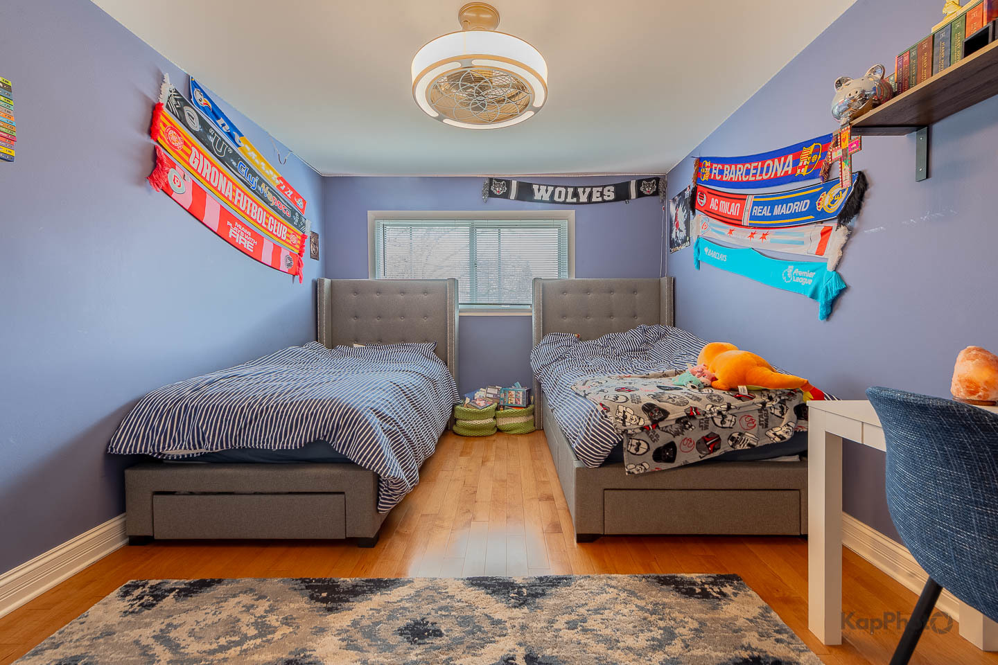 333 Bramble Lane Schaumburg, IL 60193 - Photo 17 of 33 a bedroom with bed and a window