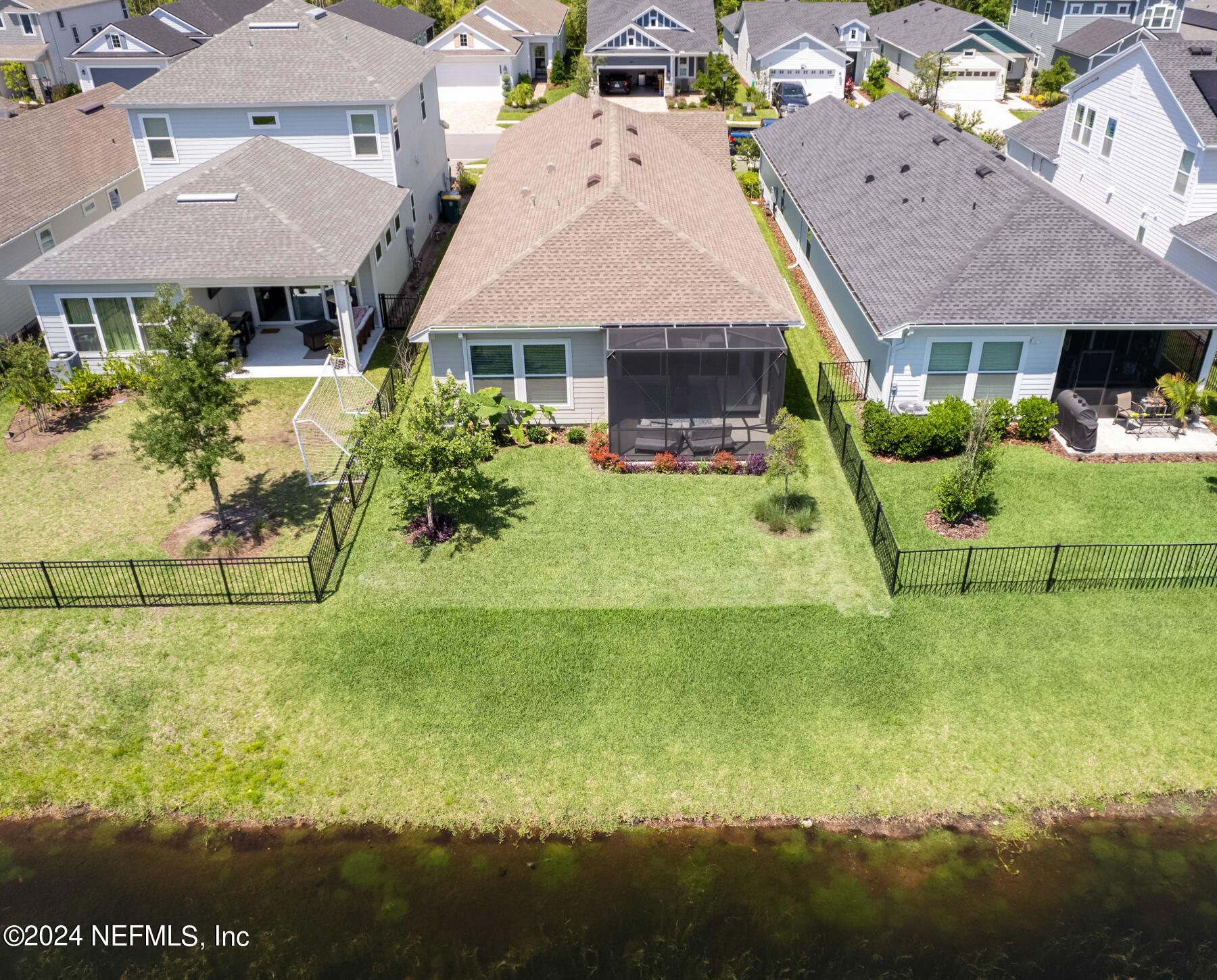 10279 Innovation Way Jacksonville, FL 32256 - Photo 30 of 42 a aerial view of a house