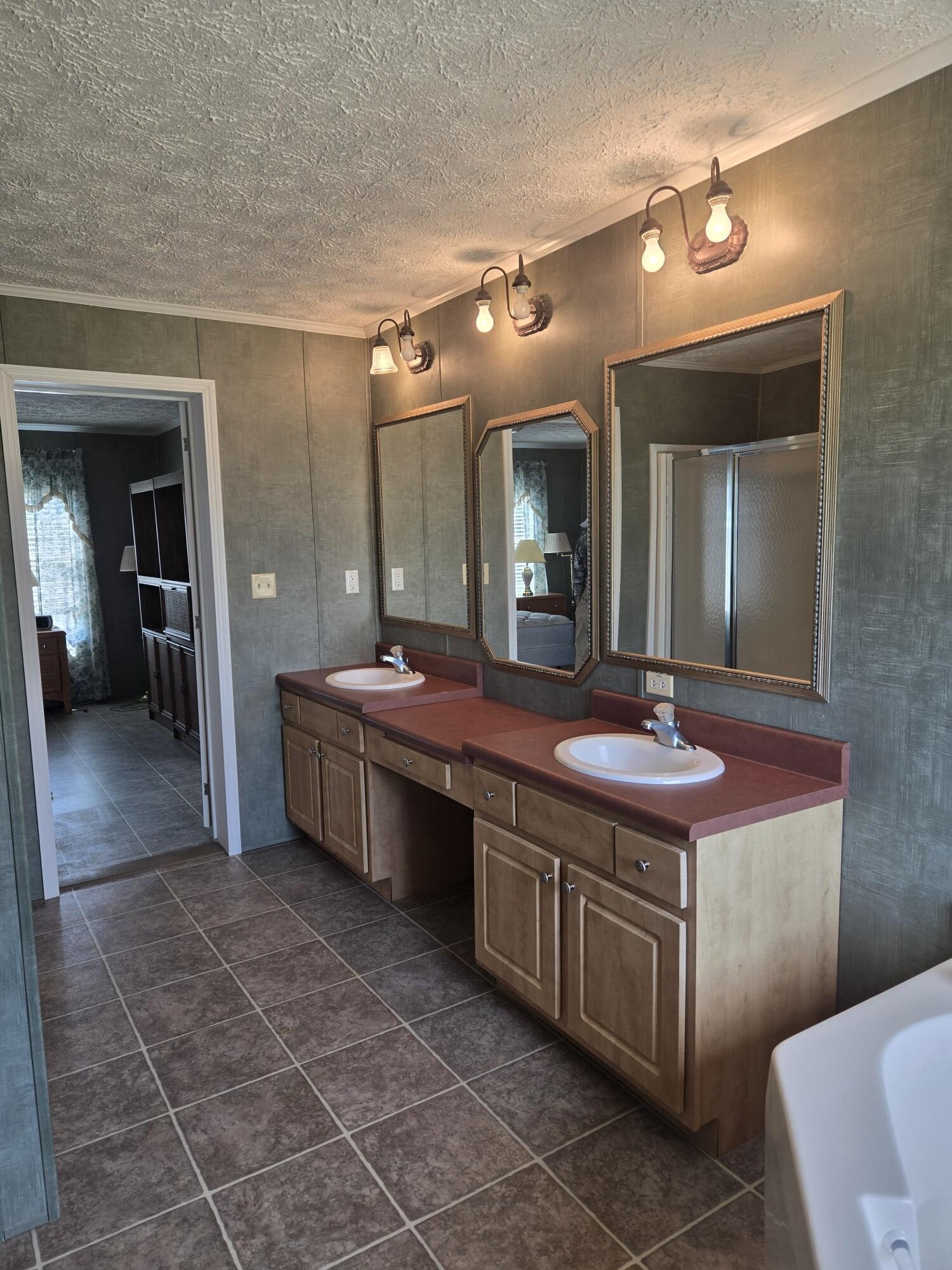 7063 Danburg Road Tignall, GA 30668 - Photo 9 of 21 20250410_131003_resized