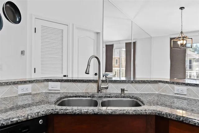 $289,999 | 7001 Interbay Boulevard, Unit 247, Tampa, FL 33616