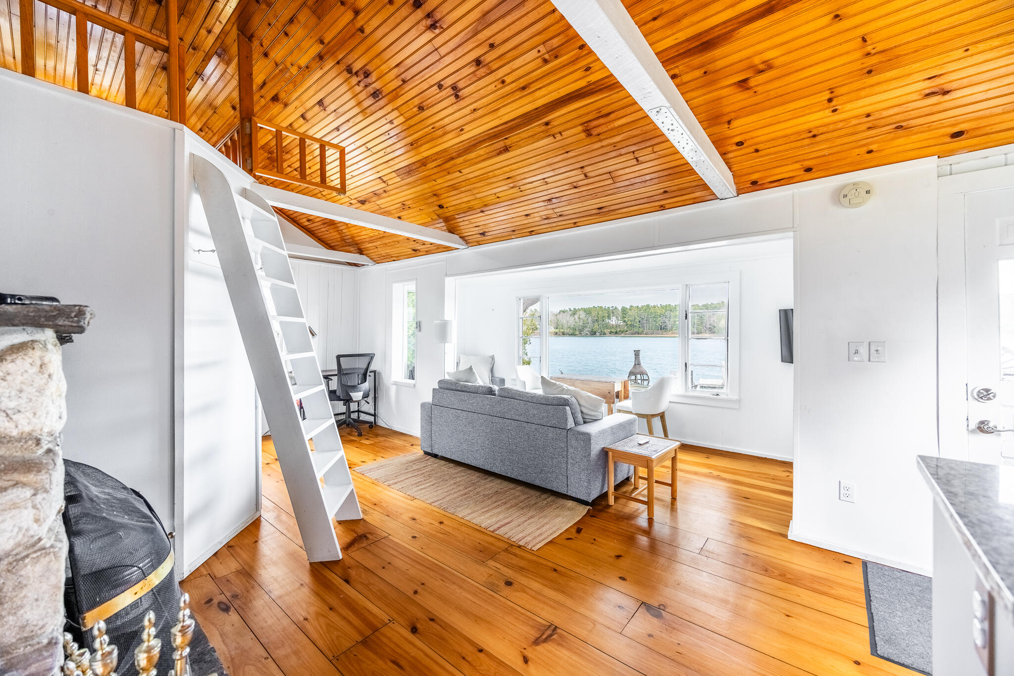 144 Hildreth Road Harpswell, ME 04079 - Photo 8 of 25 Living-3