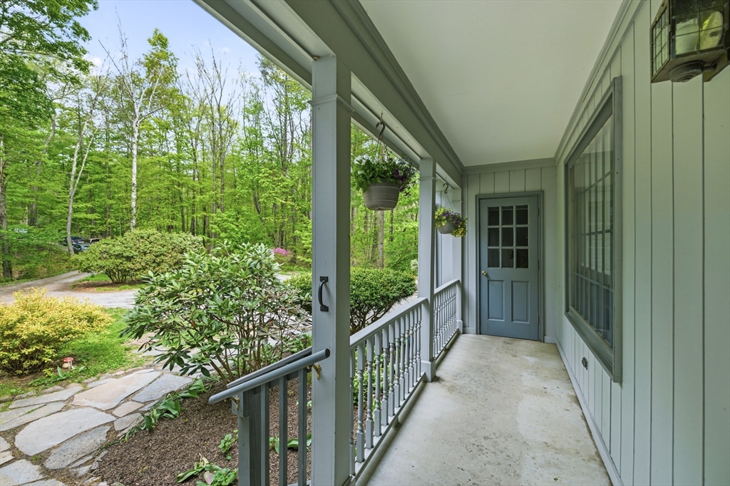 591 Kennedy Road Northampton, MA 01053 - Photo 8 of 42