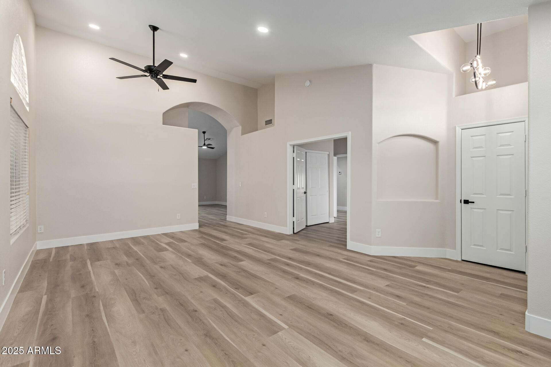 2189 East Ranch Court Gilbert, AZ 85296 - Photo 4 of 29 05 - Ranch