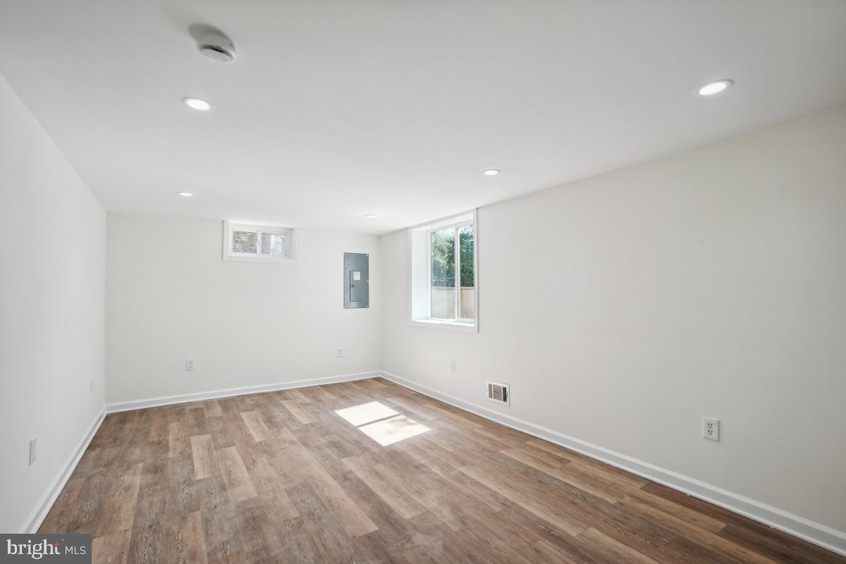 4710 Red Fox Road Rockville, MD 20852 - Photo 21 of 28 Bedroom #4 with egress window