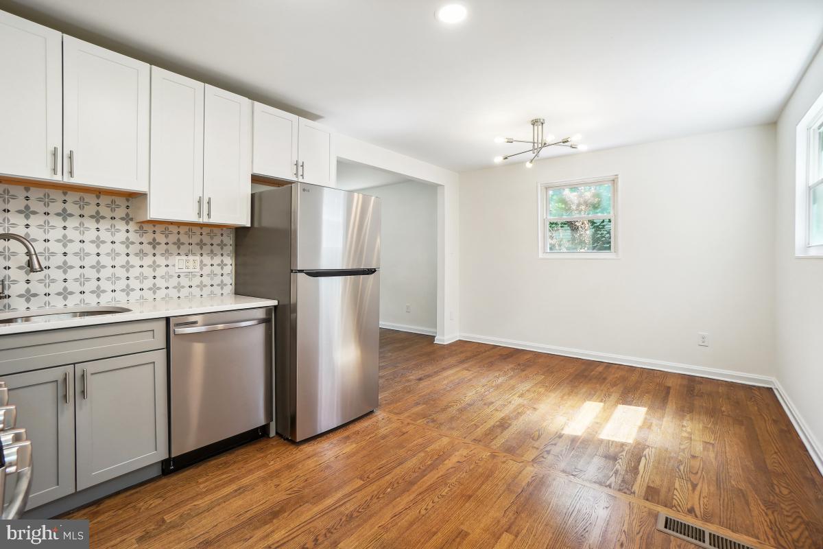 4710 Red Fox Road Rockville, MD 20852 - Photo 9 of 28 new cabinets & countertops too