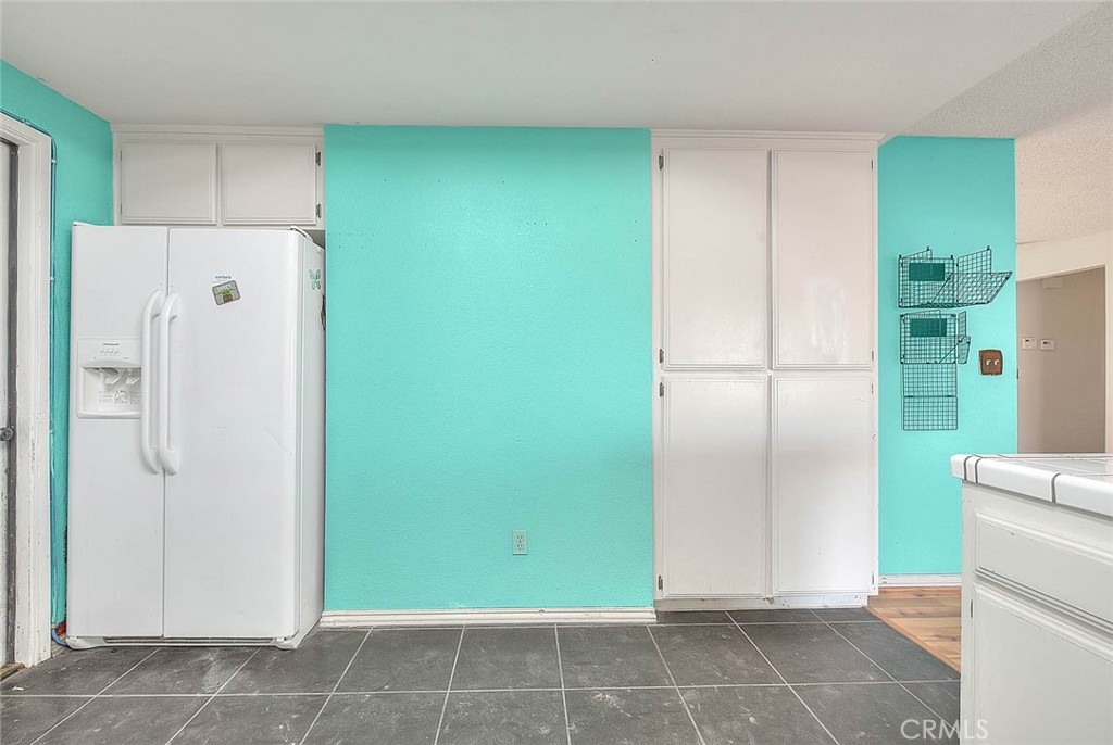 14811 Kingsdale Road Apple Valley, CA 92307 - Photo 20 of 57