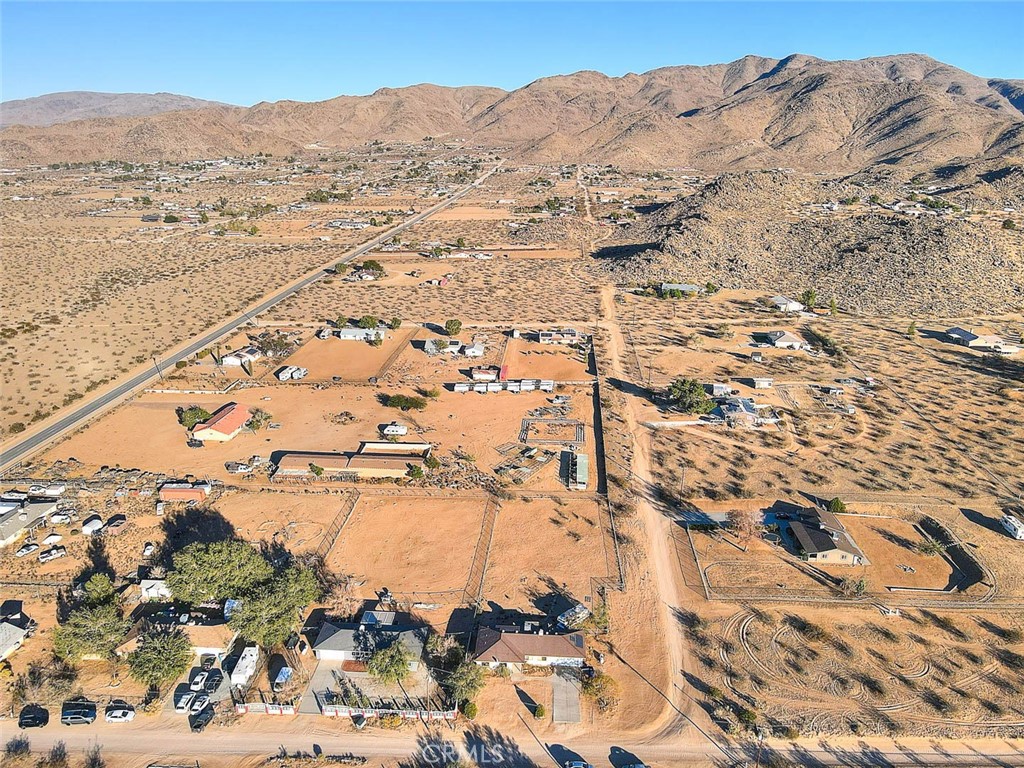 14811 Kingsdale Road Apple Valley, CA 92307 - Photo 55 of 57 view of city and mountain