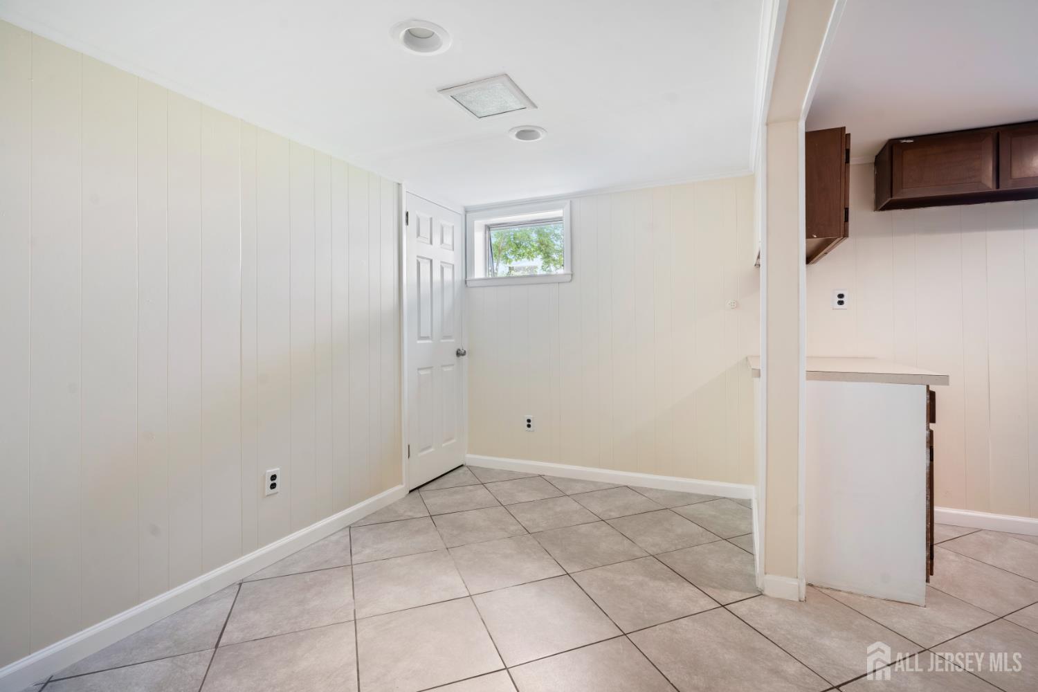 55 Ferris Road Edison, NJ 08817 - Photo 30 of 43